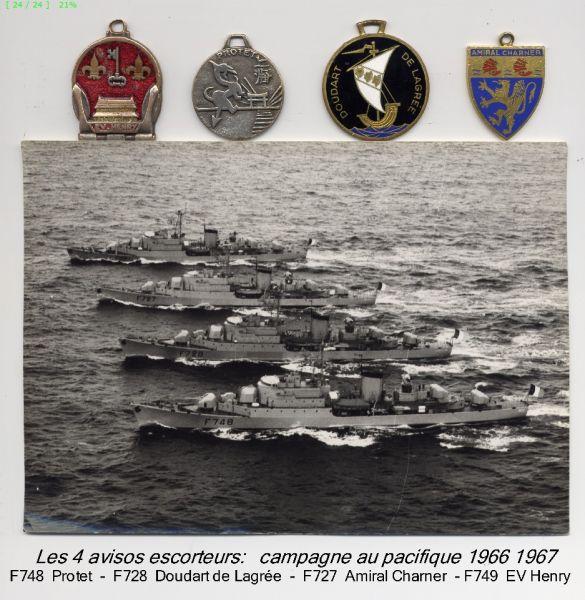 Marine - Insigne Escorteur d' Escadre  Du PETIT THOUARS  - Marine